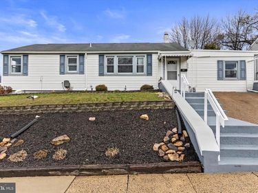 504 N ENOLA DRIVE, ENOLA, PA 17025