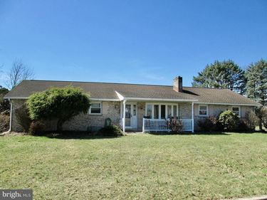 524 PRISON ROAD, LEESPORT, PA 19533