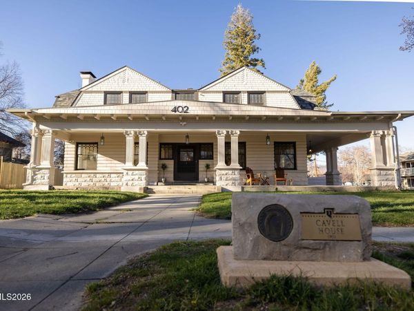 402 W Robinson Street, Carson City, NV 89703