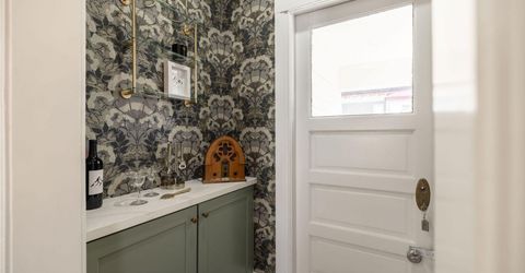 402 W Robinson Street, Carson City, NV 89703 Photo