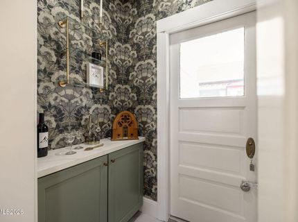 402 W Robinson Street, Carson City, NV 89703 Photo