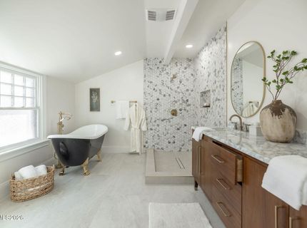402 W Robinson Street, Carson City, NV 89703 Photo