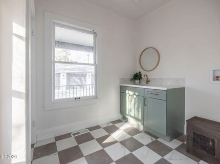 402 W Robinson Street, Carson City, NV 89703 Photo