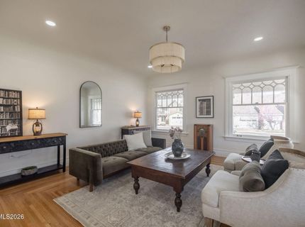 402 W Robinson Street, Carson City, NV 89703 Photo