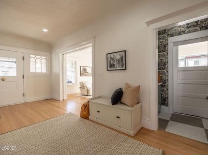 402 W Robinson Street, Carson City, NV 89703 Photo