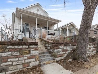 2449 S 17th Street, Omaha, NE 68108