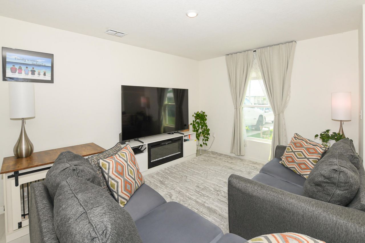 931 SW Sultan Drive, Port Saint Lucie, FL 34953 Photo