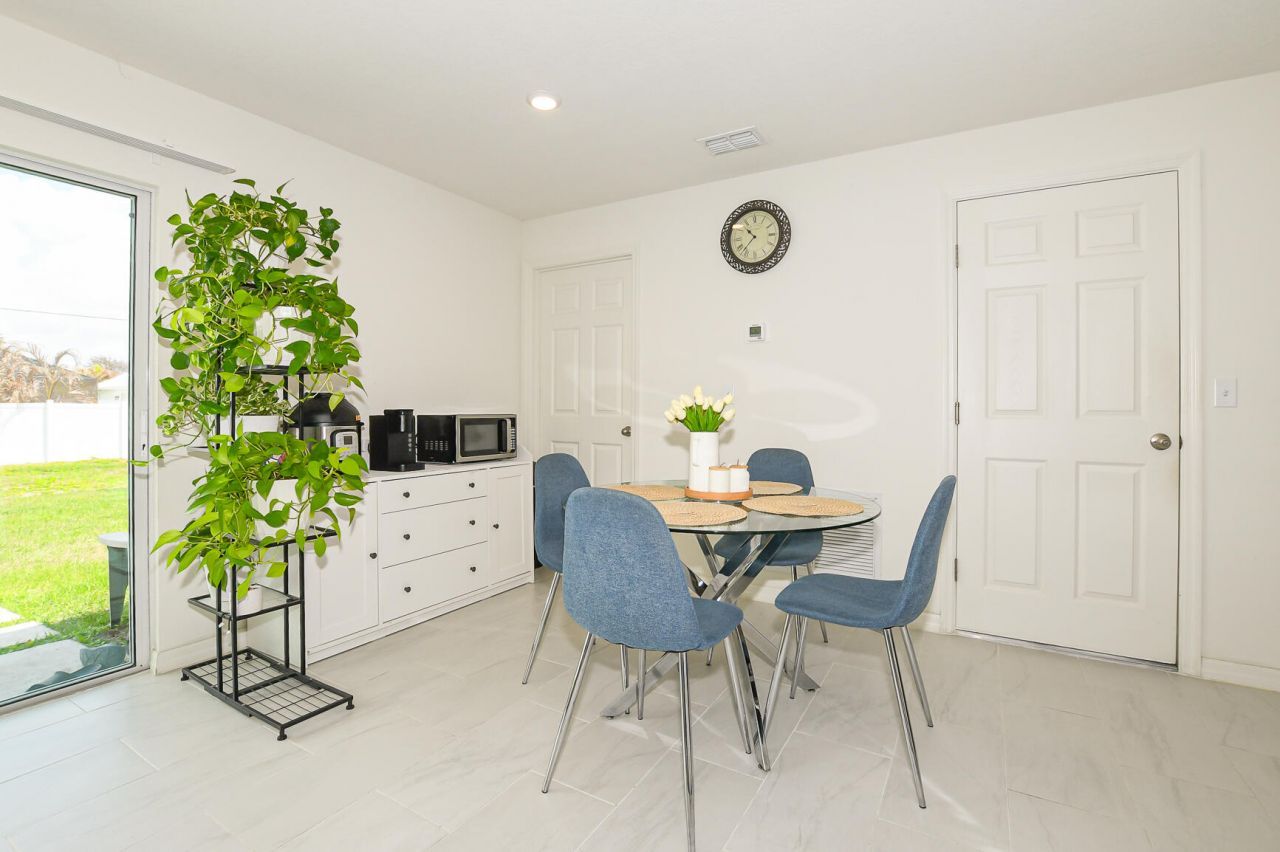 931 SW Sultan Drive, Port Saint Lucie, FL 34953 Photo