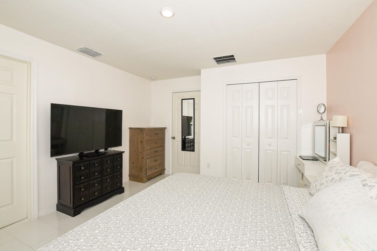 931 SW Sultan Drive, Port Saint Lucie, FL 34953 Photo