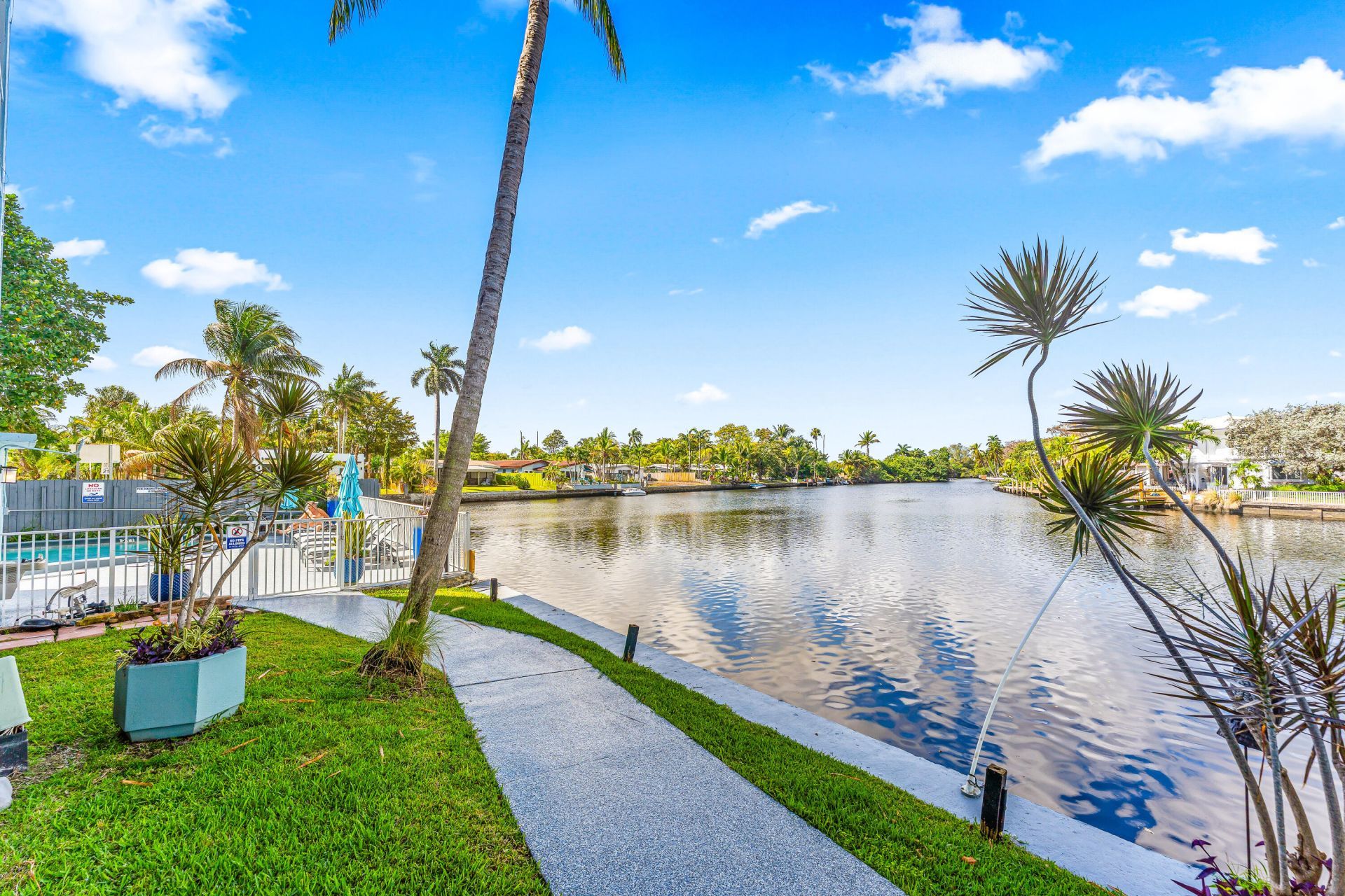 801 NE 18th Court, Unit Apt 111, Fort Lauderdale, FL 33305 Photo