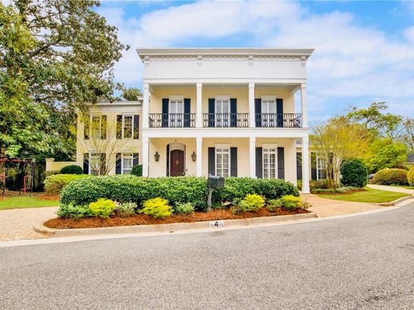 4 Savannah Court, Mobile, AL 36608