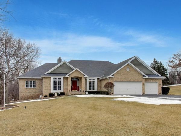 18 Rosewood Drive , Hawthorn Woods, IL 60047