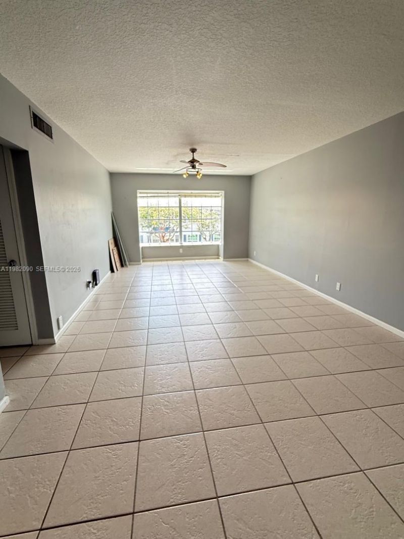 2261 NE 67th St, Unit 1823, Fort Lauderdale, FL 33308 Photo