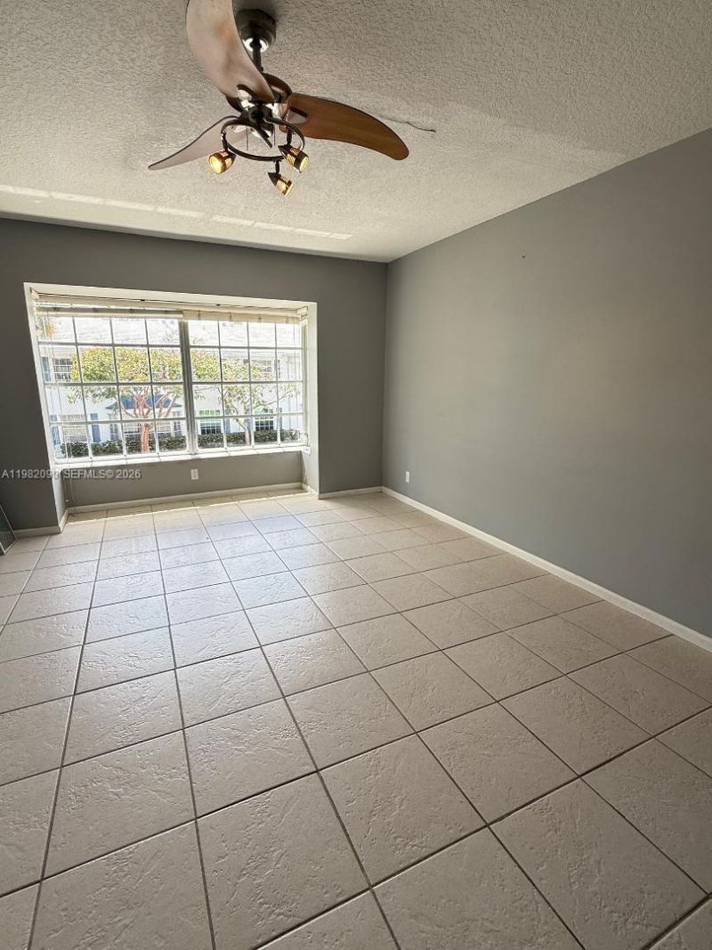 2261 NE 67th St, Unit 1823, Fort Lauderdale, FL 33308 Photo