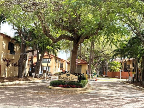 10073 SW 77th Ct , Miami, FL 33156