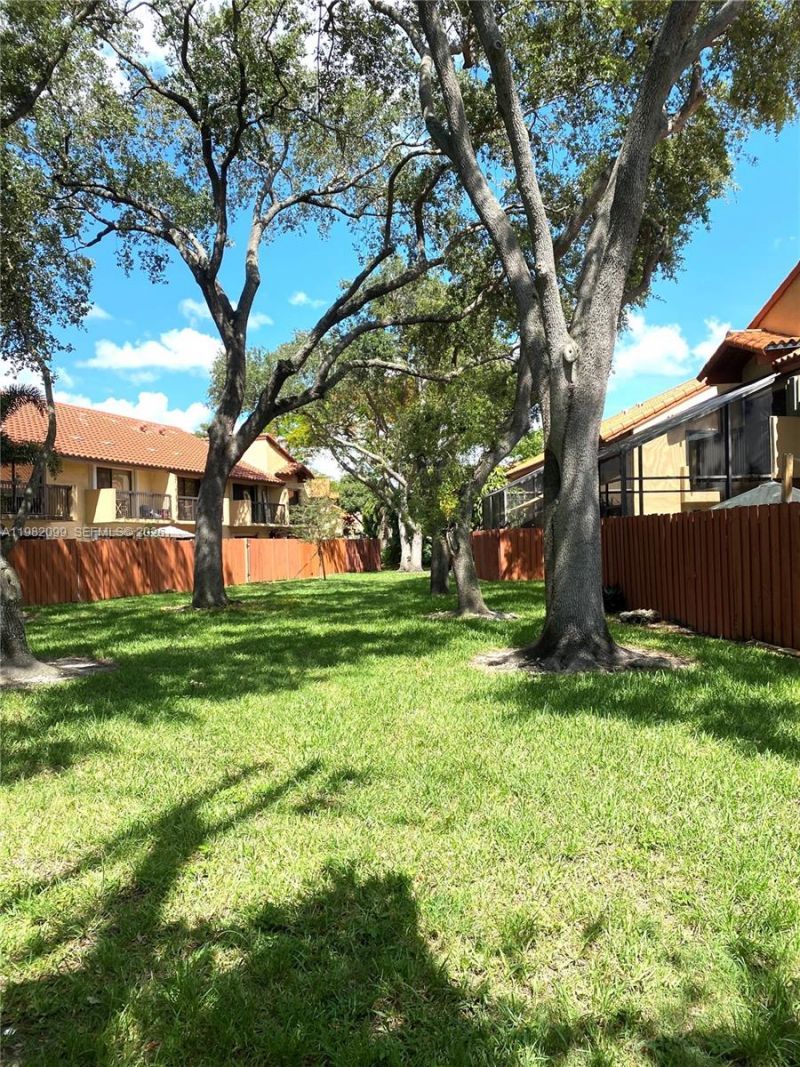 10073 SW 77th Ct , Miami, FL 33156 Photo