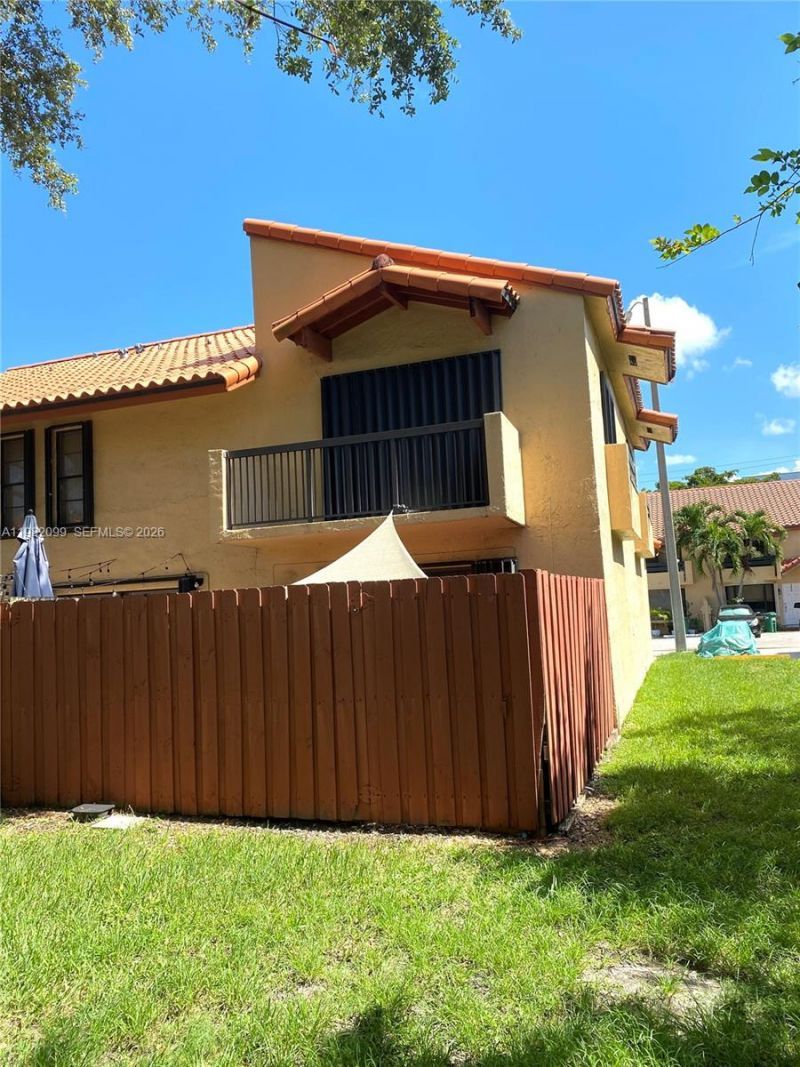 10073 SW 77th Ct , Miami, FL 33156 Photo