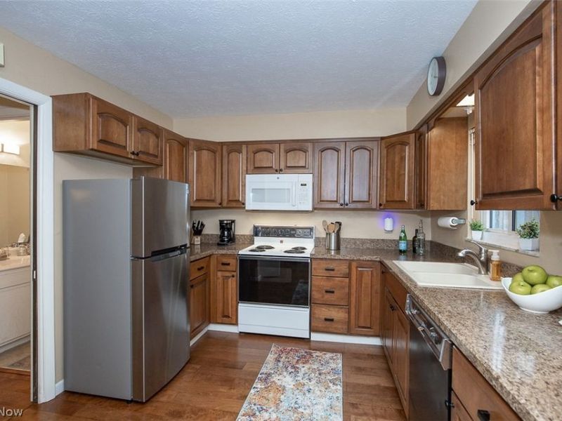 4322 W 196th Street , Fairview Park, OH 44126 Photo 7