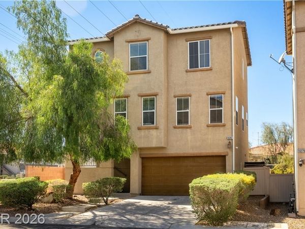 10287 Tiger Paws Place, Las Vegas, NV 89183