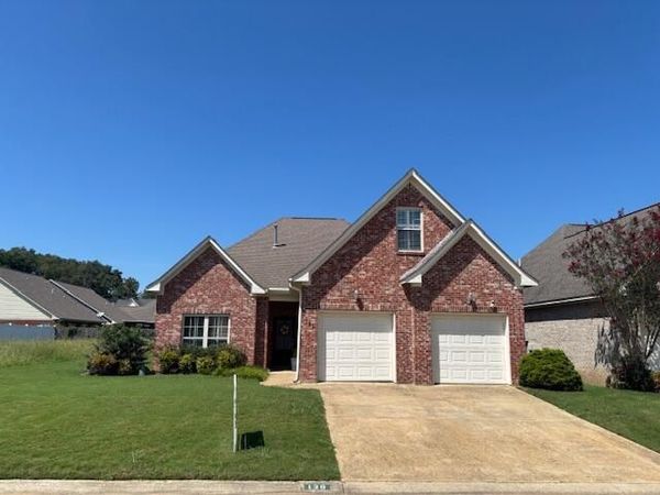 130 Harvester Square, Tupelo, MS 38801