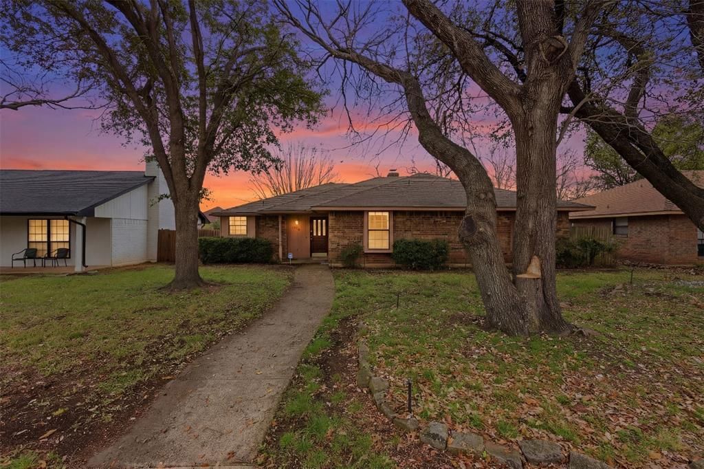 1830 Hillcroft Drive, Duncanville, TX 75137 Main Photo