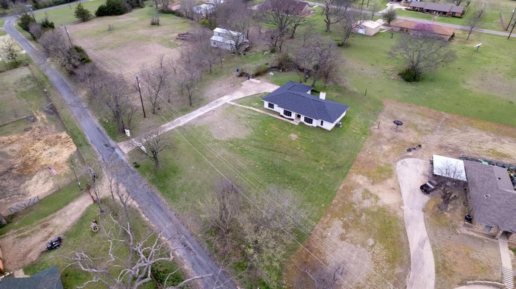 105 Kelsoe Drive, Sherman, TX 75090 Main Photo