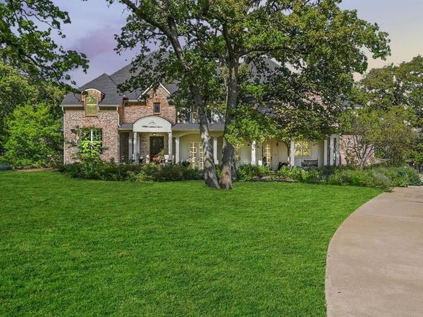 1217 Saddlebrook Way, Bartonville, TX 76226