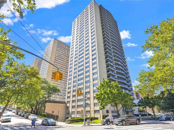 66-36 Yellowstone Boulevard , Unit A10, Forest Hills, NY 11375