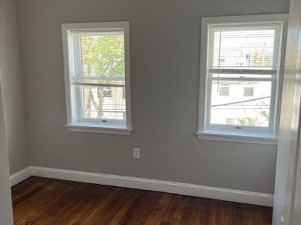 191 Everett St, Unit 2, Boston, MA 02128