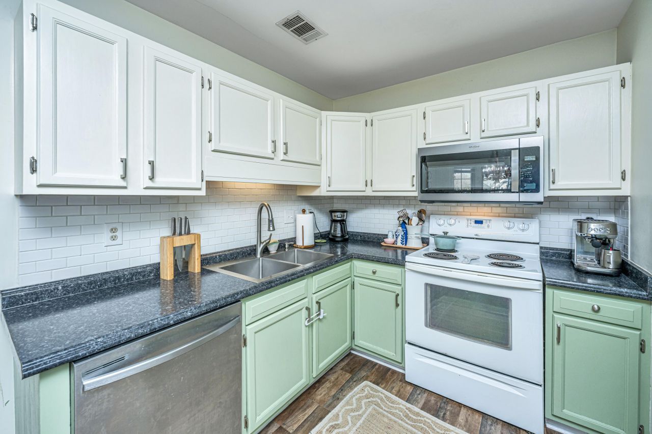 2357 Soling Court Photo 23