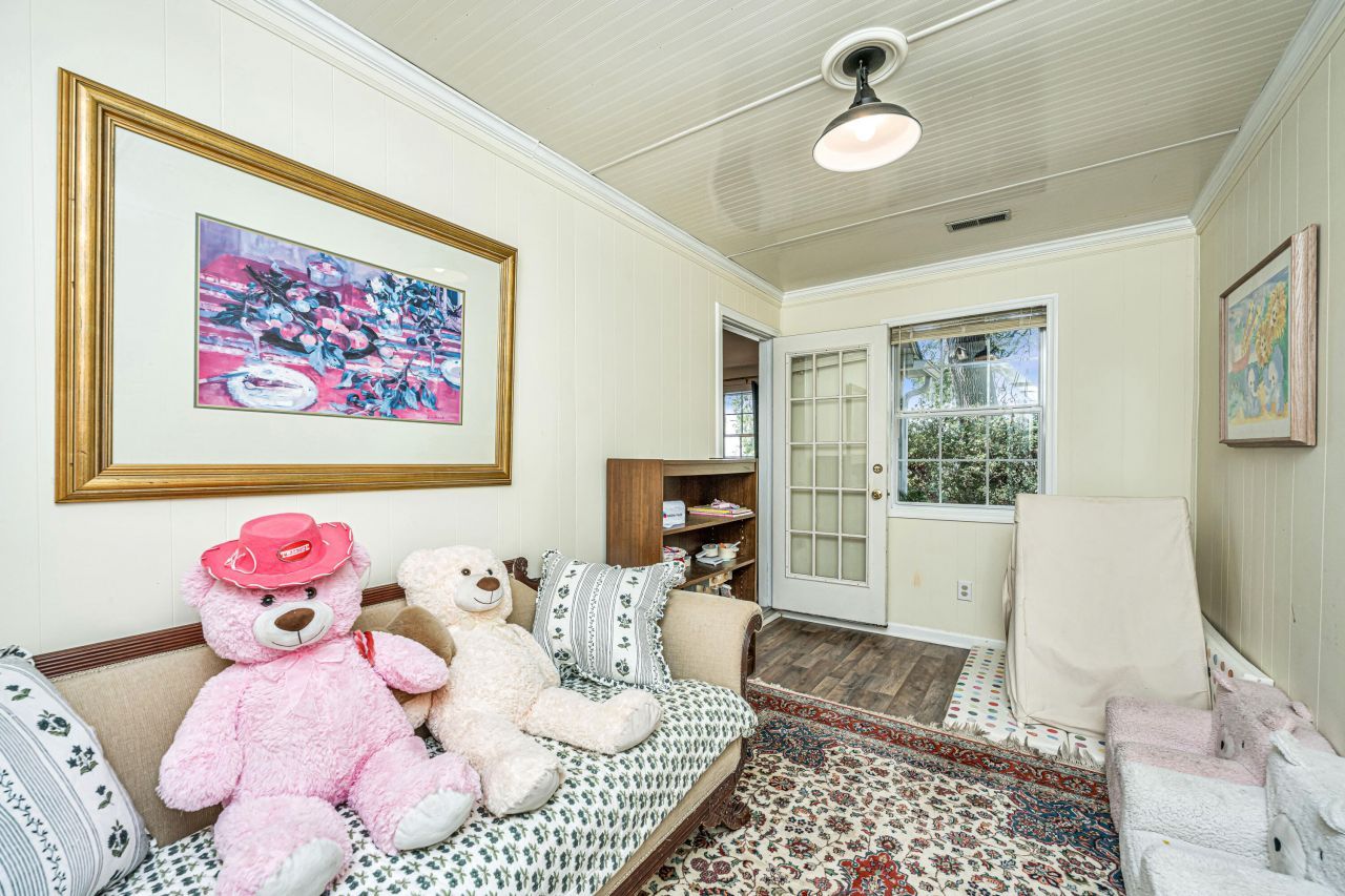 2357 Soling Court Photo 38