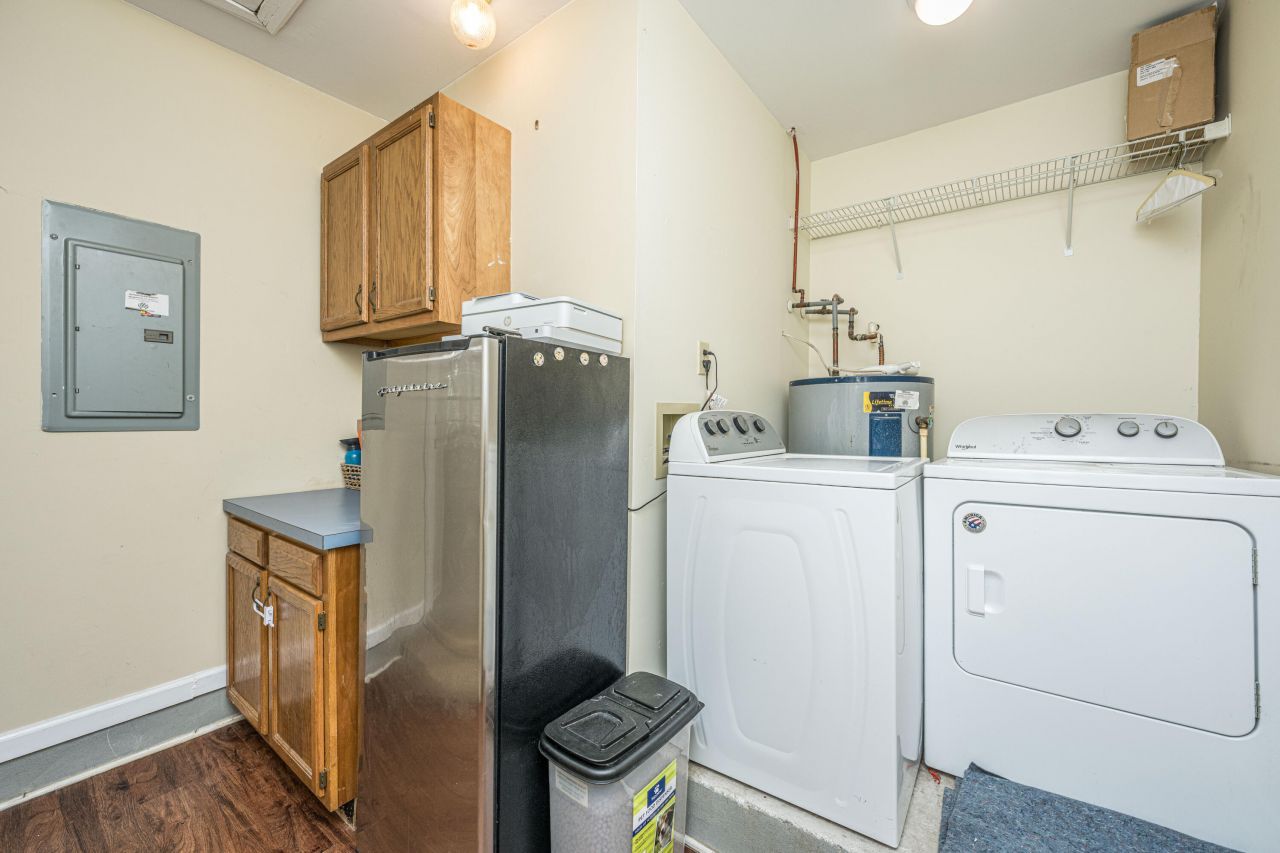 2357 Soling Court Photo 40