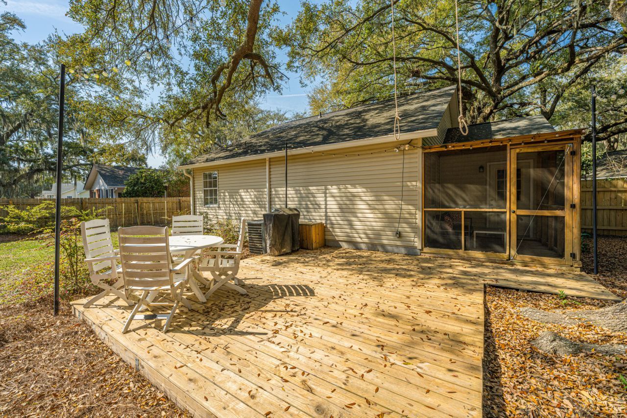 2357 Soling Court Photo 9