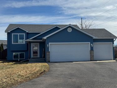10 Juneau Court, North Mankato, MN 56003