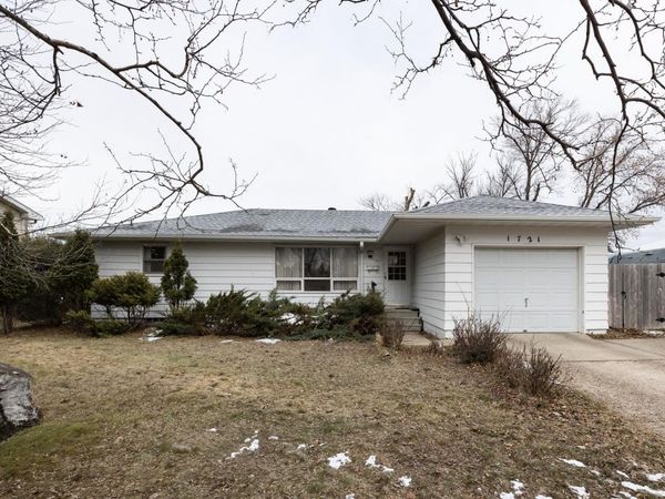 1721 17th Street S, Fargo, ND 58103
