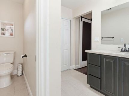 1700 Rolling Hills Rd, Sacramento, CA 95864 Photo