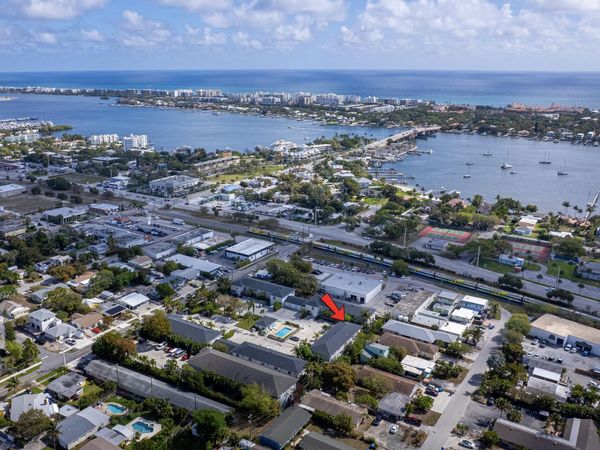 324 W Pine Street, Unit 11, Lantana, FL 33462