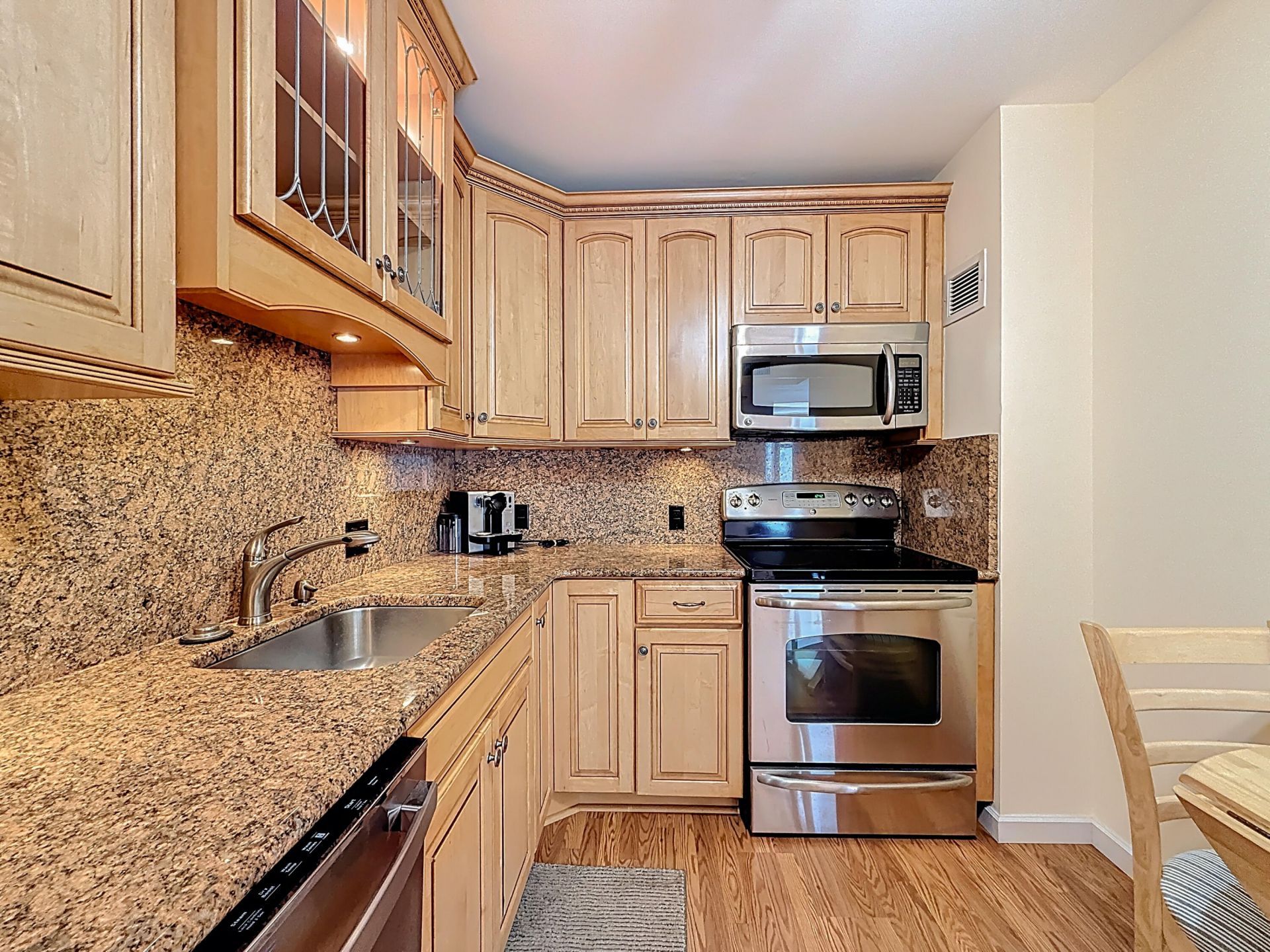 20100 W Country Club Dr, Unit 707, Aventura, FL 33180 Photo