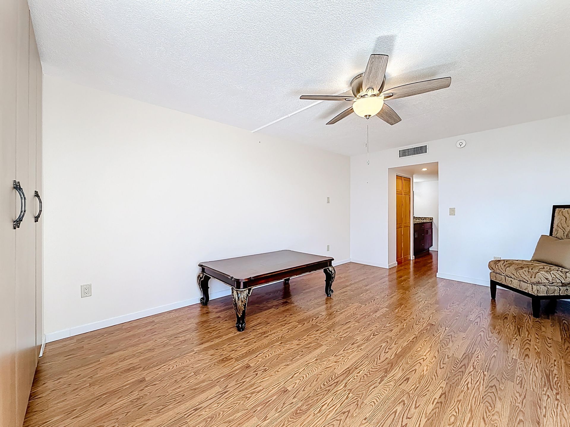 20100 W Country Club Drive, Unit 707, Aventura, FL 33180 Photo