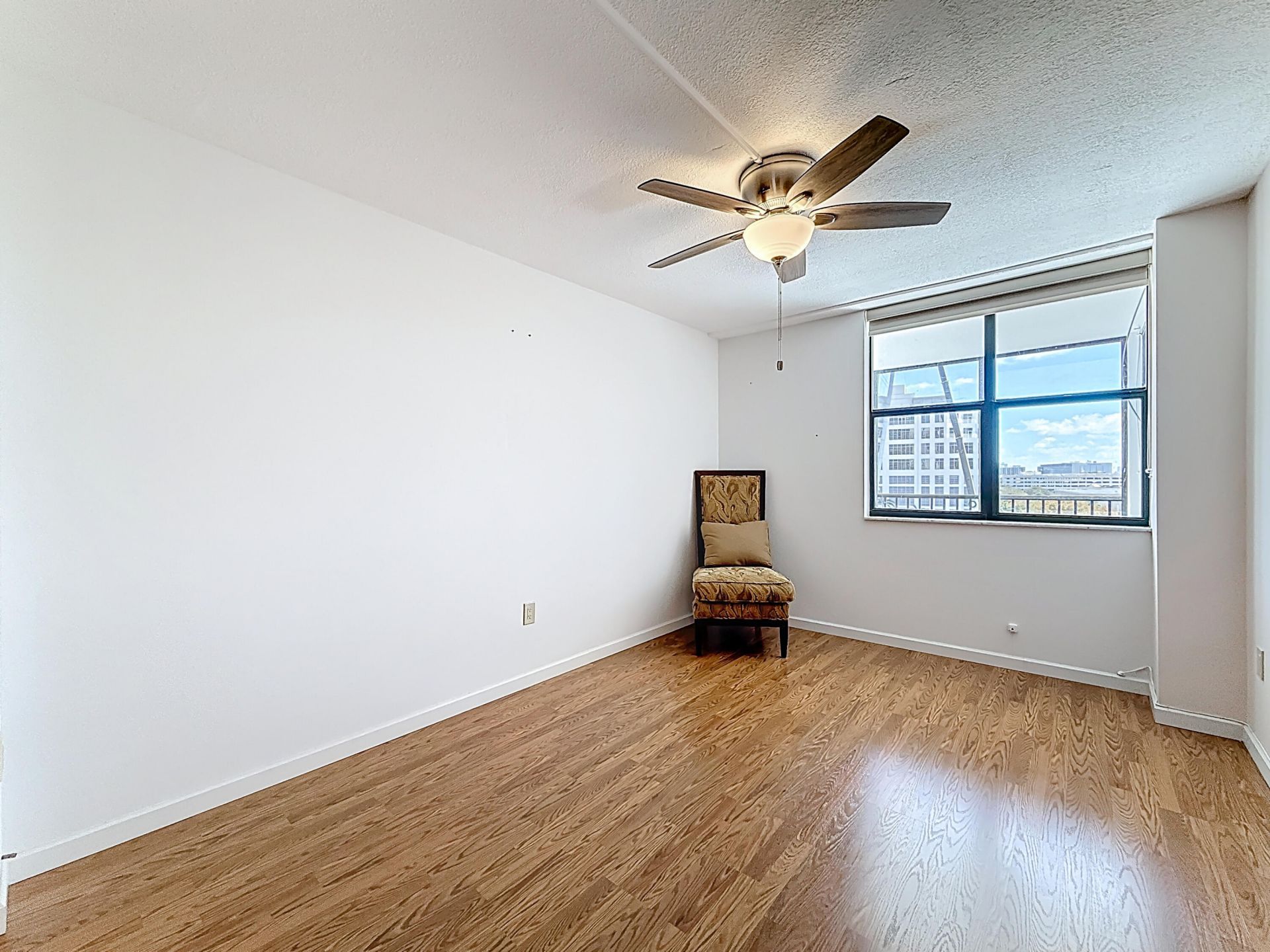 20100 W Country Club Drive, Unit 707, Aventura, FL 33180 Photo