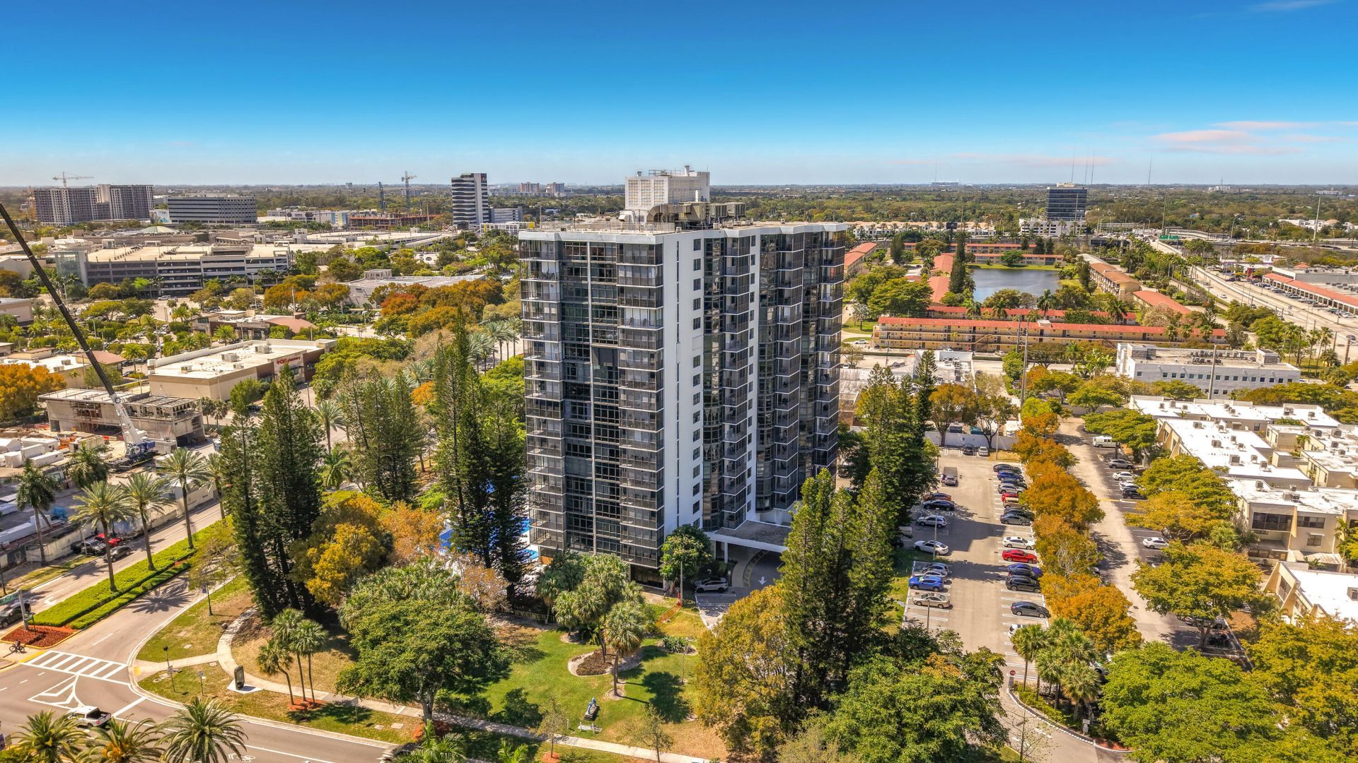 20100 W Country Club Drive, Unit 707, Aventura, FL 33180 Photo