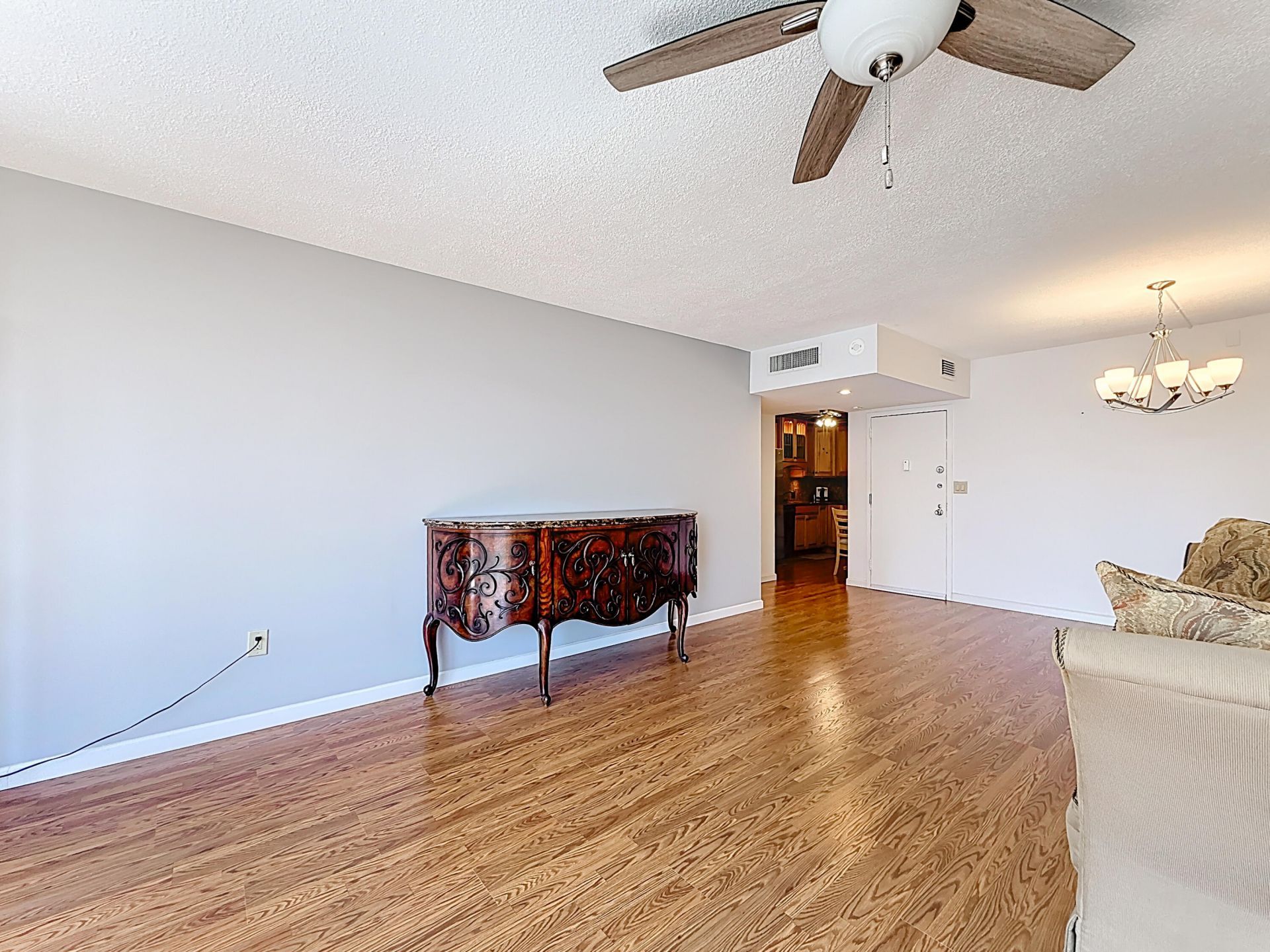 20100 W Country Club Drive, Unit 707, Aventura, FL 33180 Photo