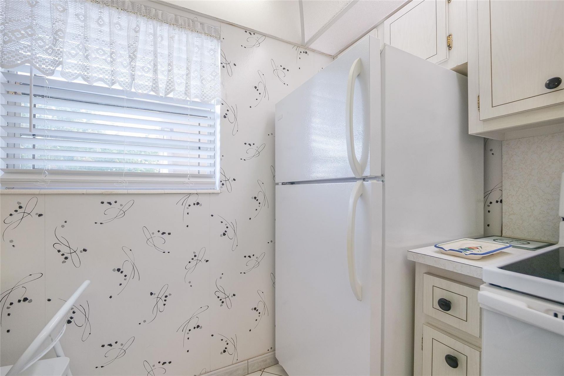 3431 NW 50th Ave, Unit 213, Lauderdale Lakes, FL 33319 Photo