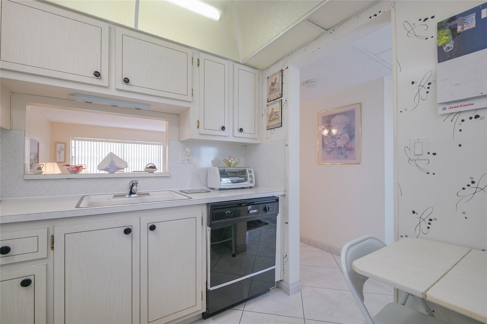 3431 NW 50th Ave, Unit 213, Lauderdale Lakes, FL 33319 Photo