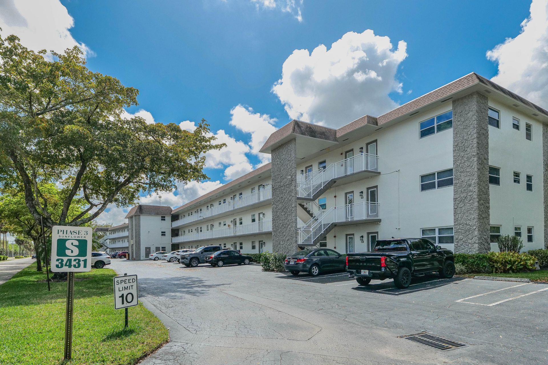 3431 NW 50th Ave, Unit 213, Lauderdale Lakes, FL 33319 Photo