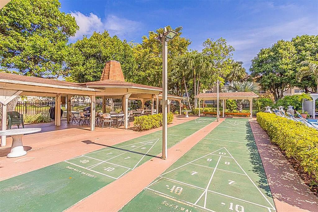 3431 NW 50th Ave, Unit 213, Lauderdale Lakes, FL 33319 Photo