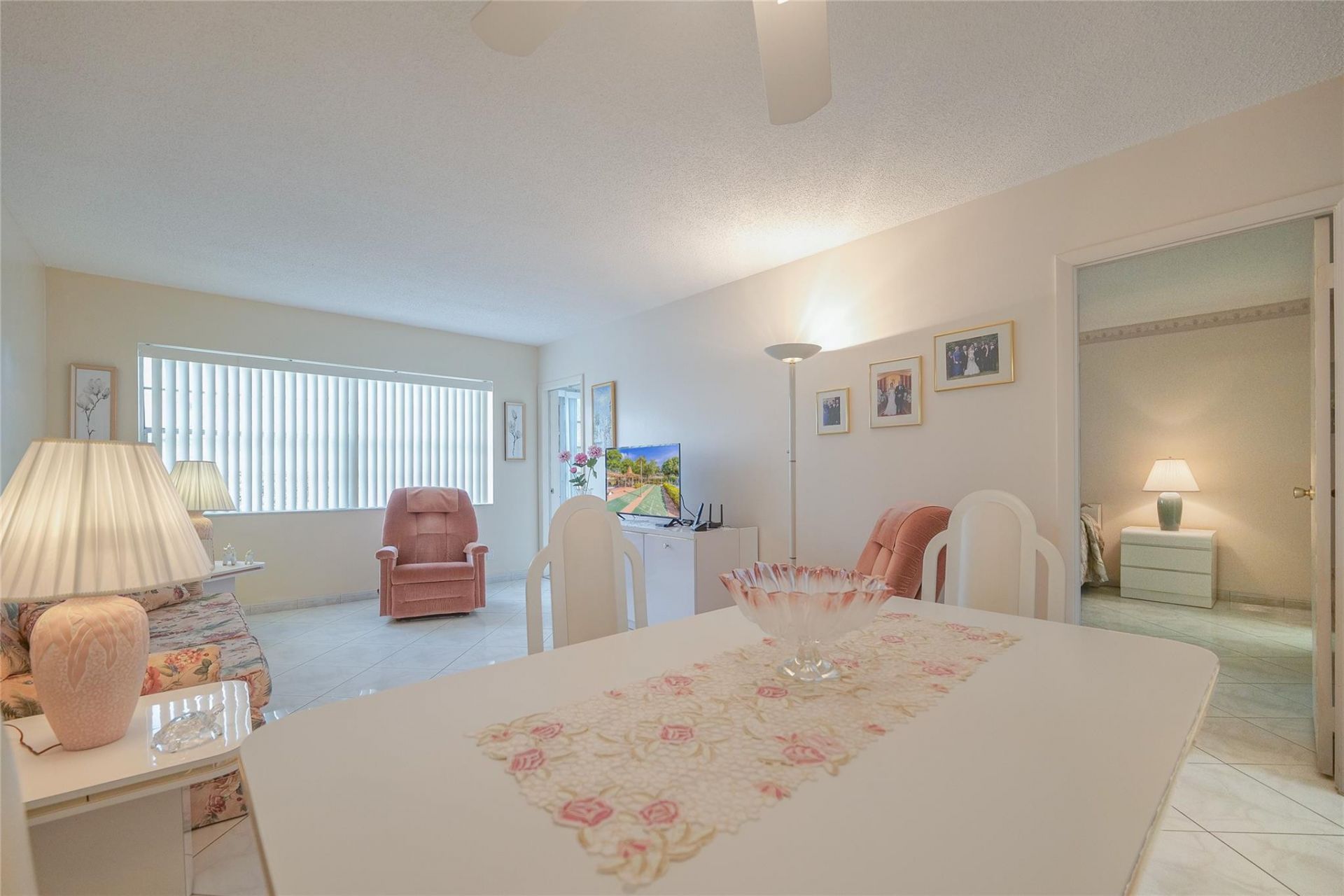 3431 NW 50th Ave, Unit 213, Lauderdale Lakes, FL 33319 Photo