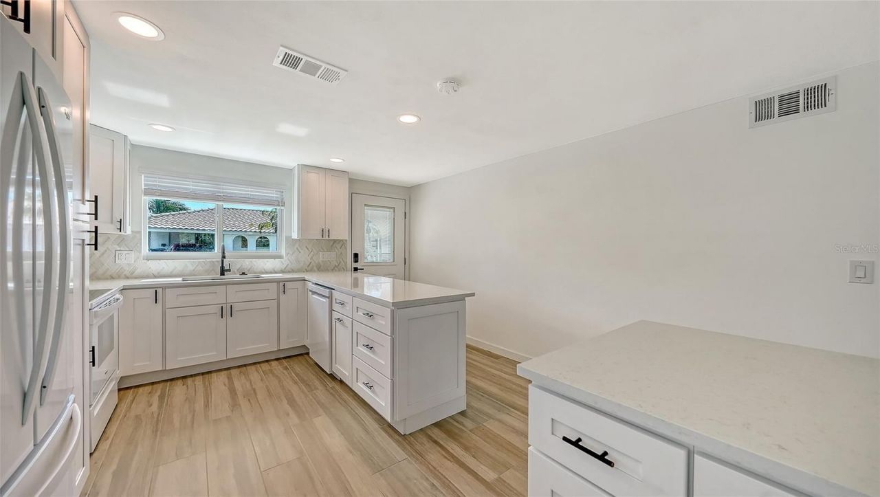 909 Spanish Drive N, Longboat Key, FL 34228 Photo