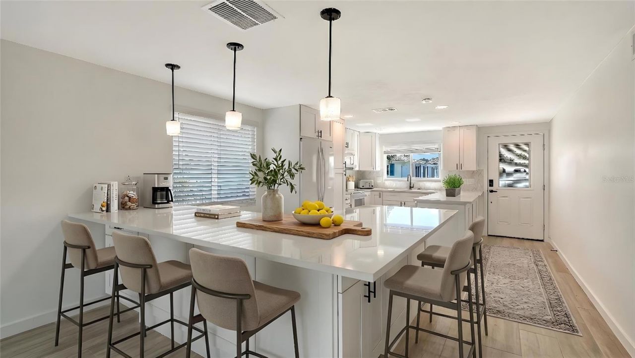 909 Spanish Drive N, Longboat Key, FL 34228 Photo