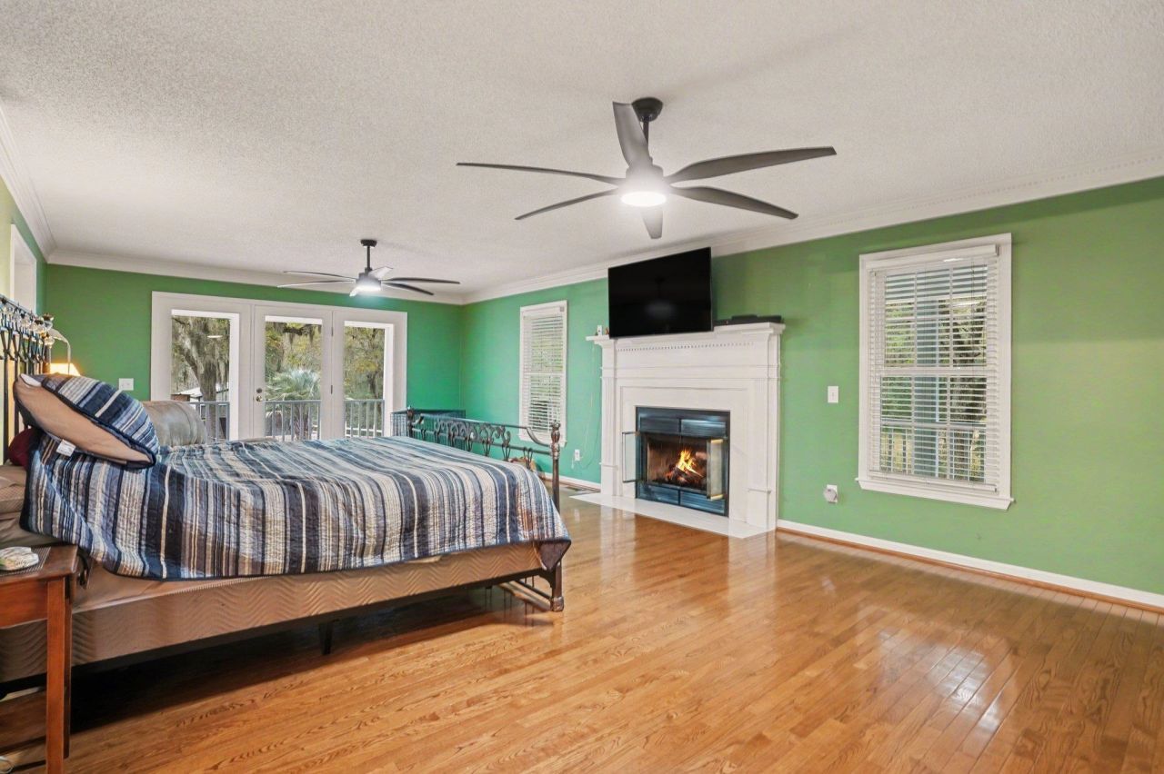 753 Robin Dr.  Photo 11